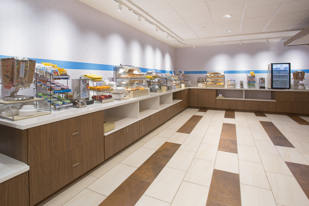 Holiday Inn Express & Suites - Marion By Ihg מראה חיצוני תמונה